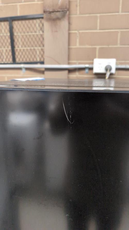 Second-hand Chiq 202L Top Mount Fridge - Photo 10)