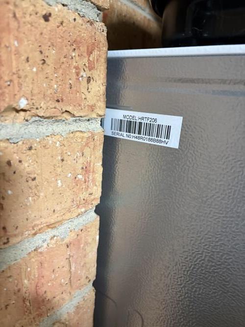 Second-hand Hisense 205L Top Mount Fridge - Photo 10)