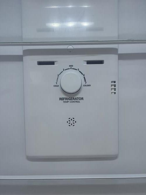 Second-hand Hisense 205L Top Mount Fridge - Photo 10)