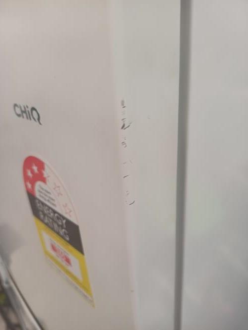 Second-hand Chiq 216L Top Mount Fridge - Photo 10)
