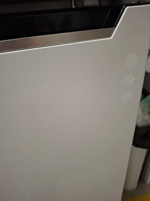 Second-hand Chiq 202L Top Mount Fridge - Photo 10)