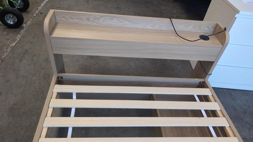 Second-hand King Single Bed Frame with 2 Storage Drawers - Photo 11)