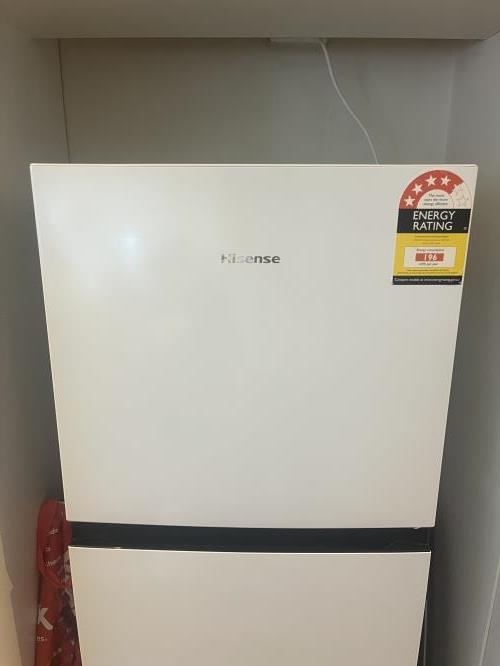 Second-hand Hisense 205L Top Mount Fridge - Photo 11)