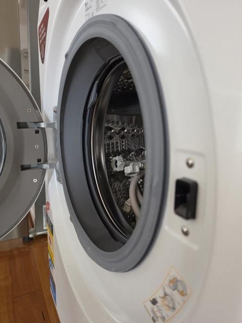 Second-hand LG 7kg Front Load Washing Machine - Photo 11)
