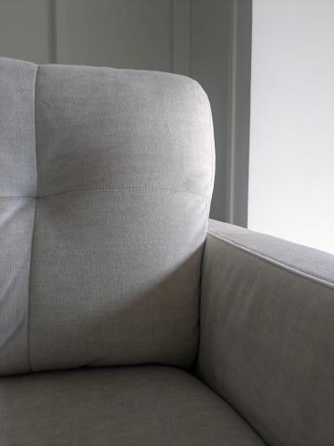 Second-hand Sofa with Matching Ottoman - Photo 11)