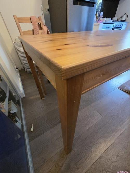 Second-hand Dining Table with 4 Chairs - Photo 12)