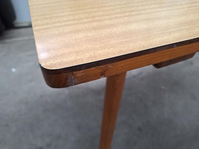 Second-hand Dining Table with 4 Chairs - Photo 12)