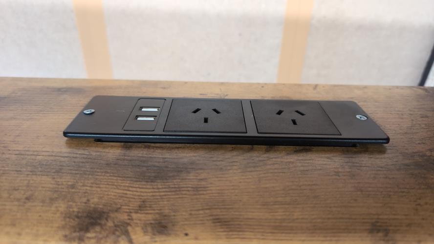 Second-hand Power Operated Standing Desk - Photo 12)