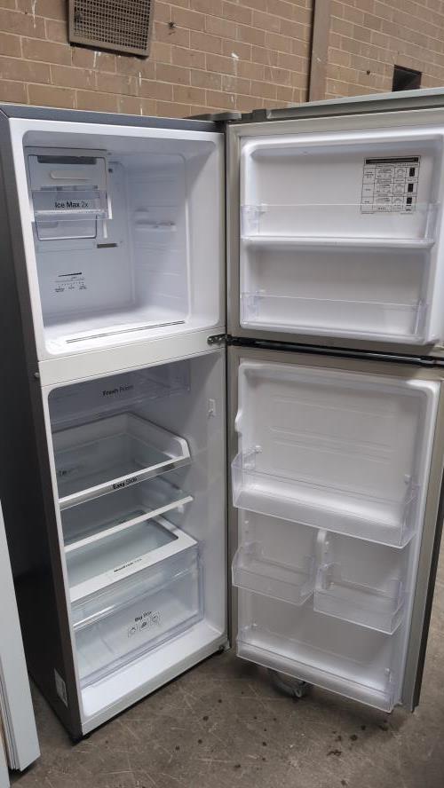Second-hand Samsung 255L Top Mount Fridge - Photo 12)