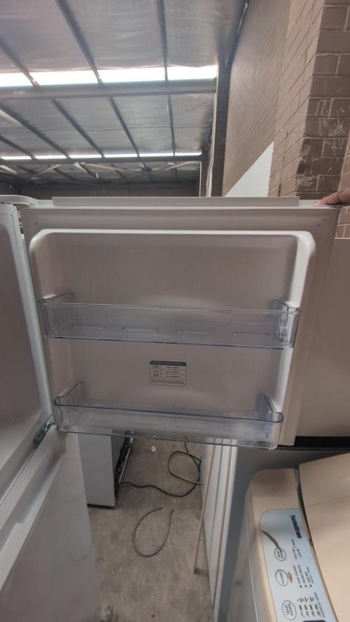Second-hand Euromaid 311L Top Mount Fridge - Photo 13)