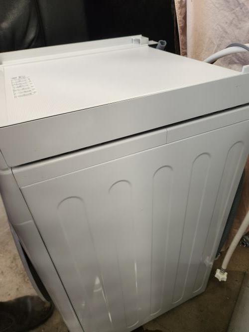 Second-hand LG 9kg Front Load Washing Machine - Photo 13)