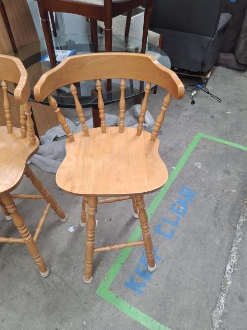 Second-hand Set of 2 Timber Bar Stools - Photo 13)