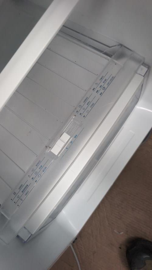 Second-hand Westinghouse 275L Top Mount Fridge - Photo 13)