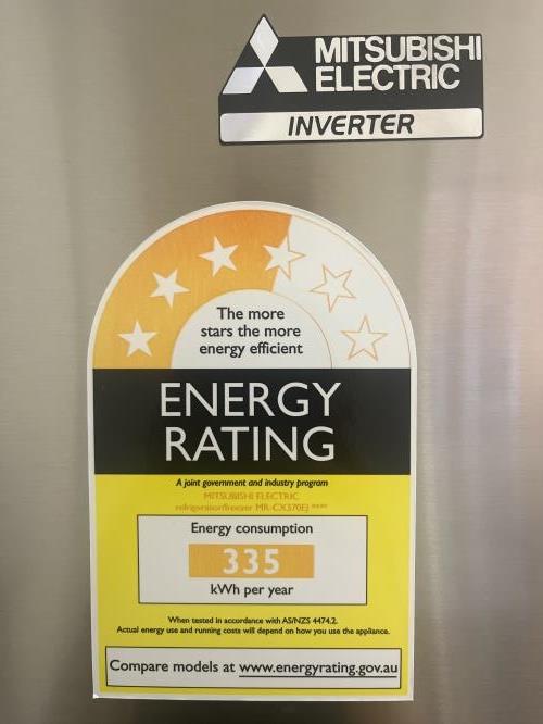 Second-hand Mitsubishi 370L Bottom Mount Fridge - Photo 14)