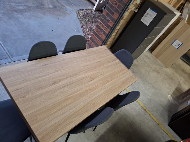 Second-hand Dining Table with 6 Chairs - Photo 15)