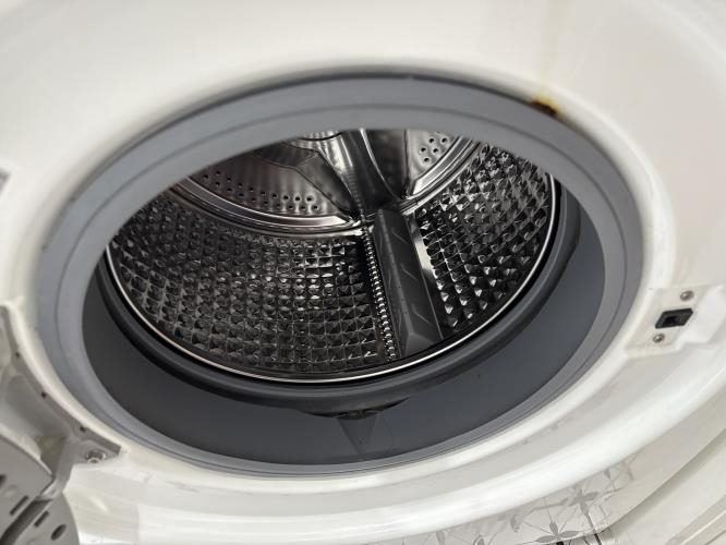 Second-hand Samsung 7.5kg Front Load Washing Machine - Photo 2)