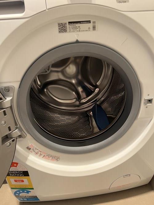 Second-hand Westinghouse 8kg Front Load Washing Machine - Photo 2)
