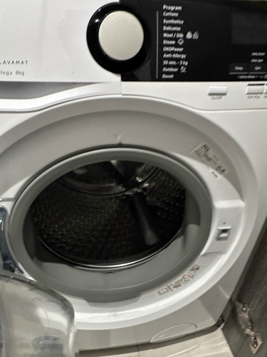 Second-hand AEG 8kg Front Load Washing Machine - Photo 2)