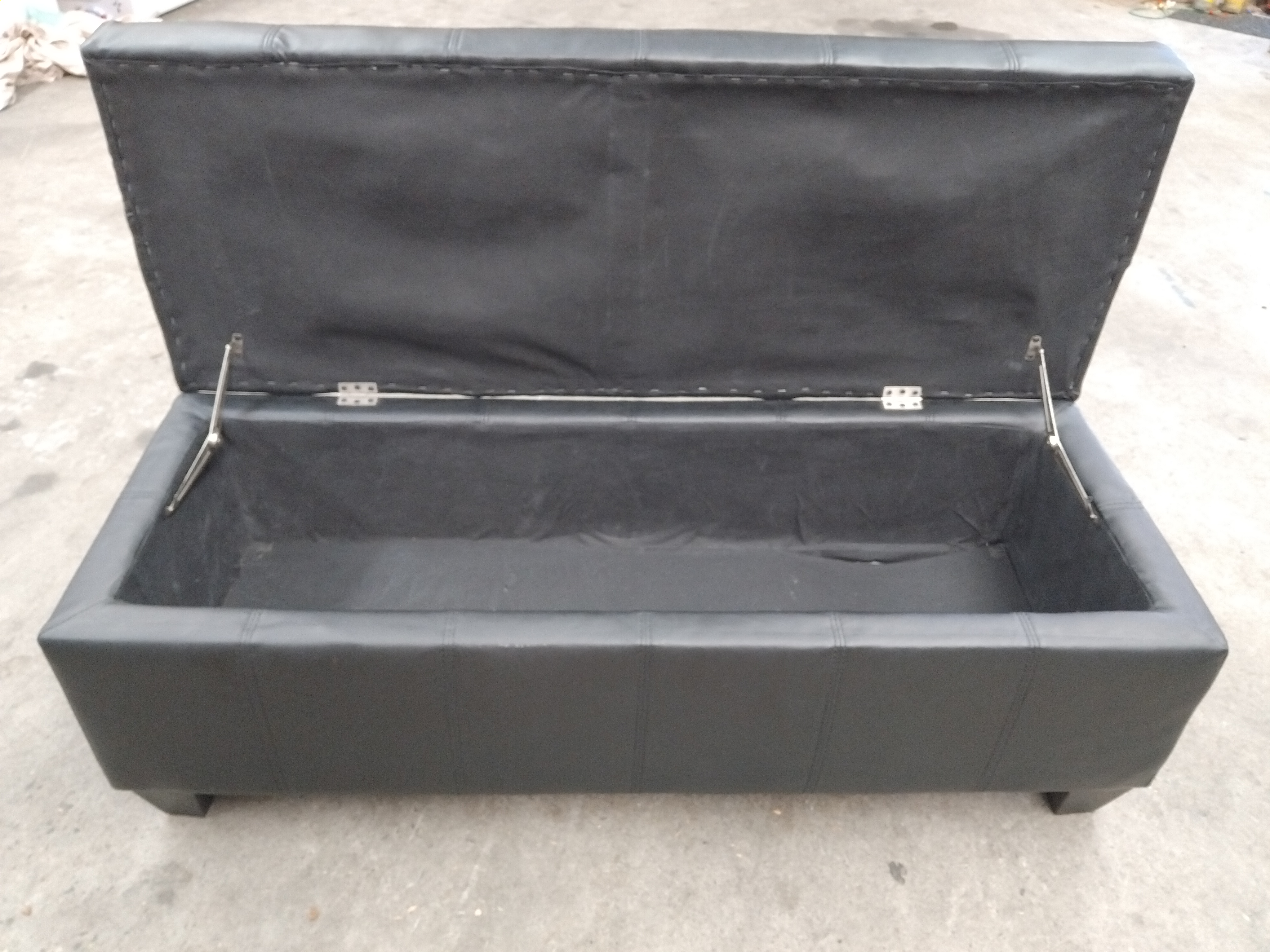 Second-hand Storage Ottoman - Photo 2)