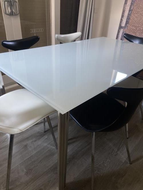 Second-hand Extendable Dining Table with 6 Chairs - Photo 2)