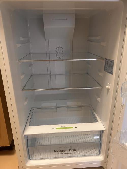 Second-hand Chiq 202L Top Mount Fridge - Photo 2)