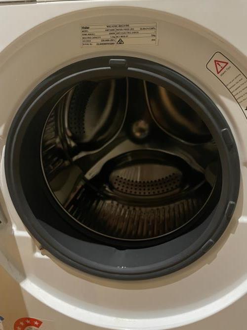 Second-hand Haier 7.5kg Front Load Washing Machine - Photo 2)