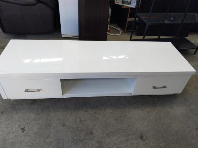 Second-hand Entertainment Unit - Photo 2)
