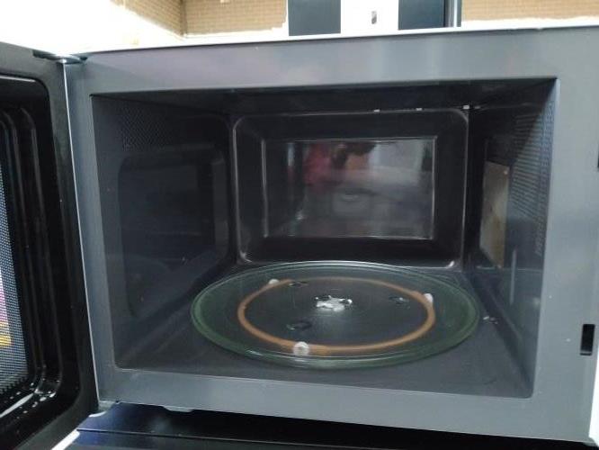 Second-hand Sharp Microwave - Photo 2)
