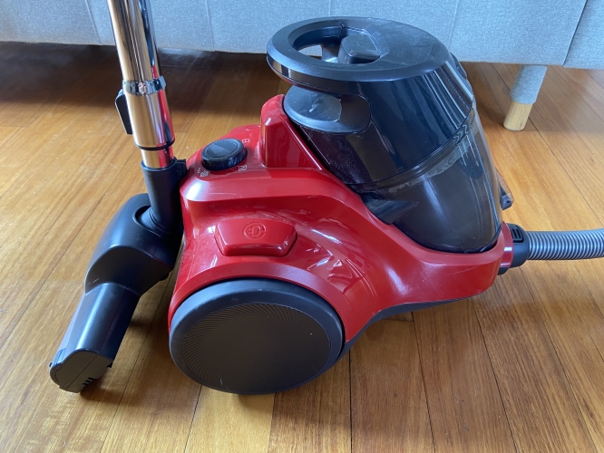 Second-hand Electrolux Bagless Vacuum Cleaner - Photo 2)