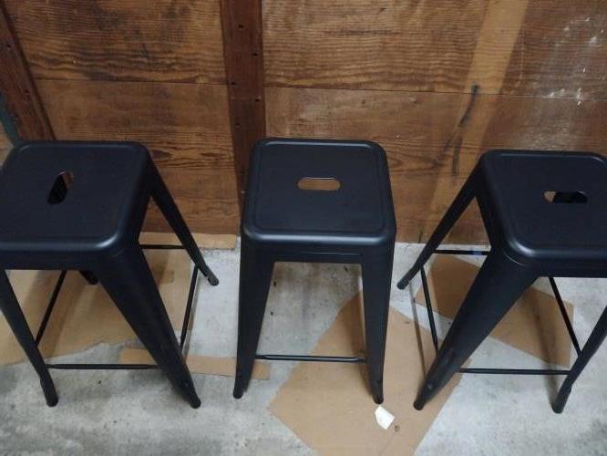 Second-hand Set of 3 Bar Stools - Photo 2)