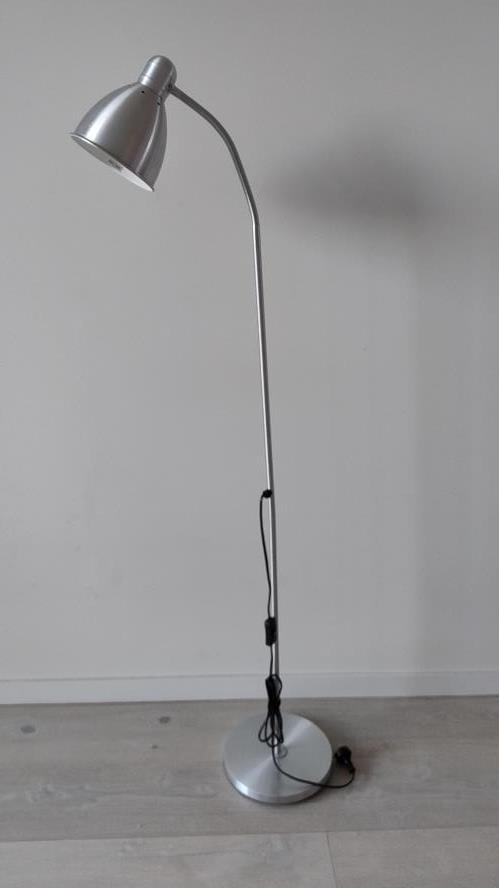 Second-hand IKEA Floor Lamp - Photo 2)
