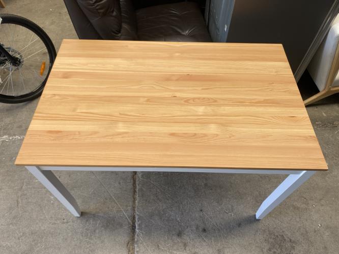 Second-hand Dining Table (no chairs) - Photo 2)