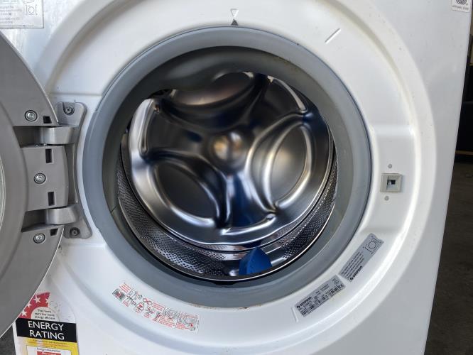 Second-hand Simpson 7kg Front Load Washing Machine - Photo 2)