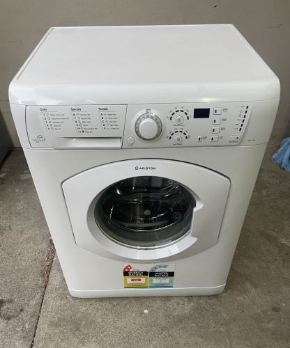 Second-hand Ariston 7kg Front Load Washing Machine - Photo 2)