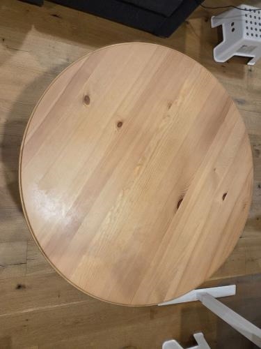 Second-hand IKEA Table - Photo 2)