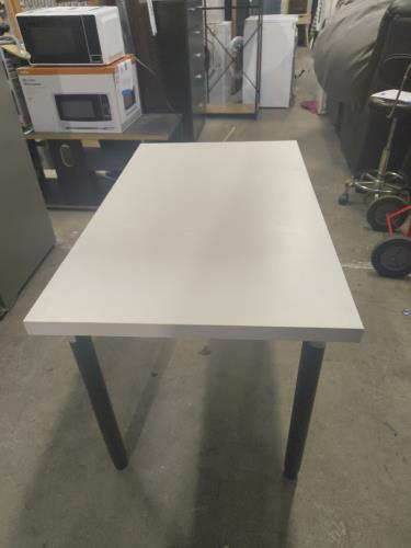 Second-hand IKEA Table - Photo 2)