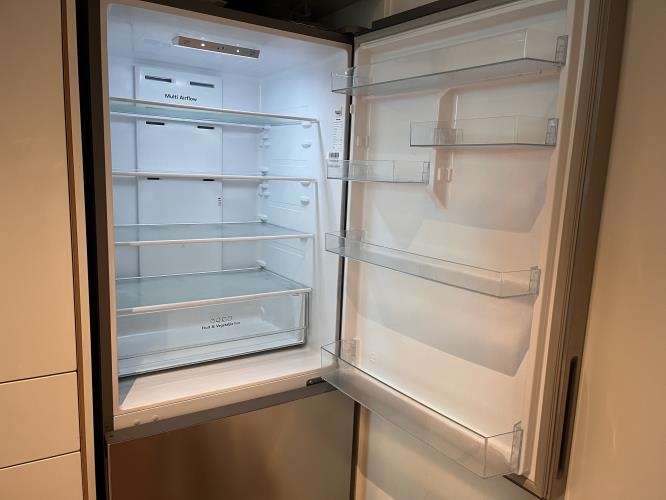 Second-hand Hisense 453L Bottom Mount Fridge - Photo 2)