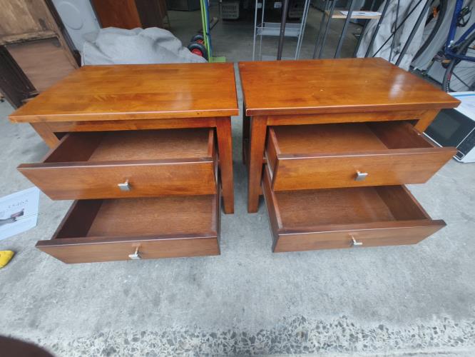 Second-hand Set of 2 Bedside Tables - Photo 2)