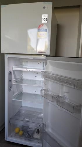 Second-hand LG 279L Top Mount Fridge - Photo 2)