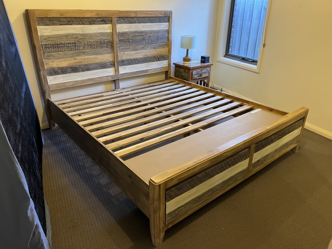 Second-hand King Size Bed Frame with Storage Drawers - Photo 2)