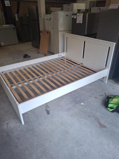 Second-hand Queen Size Bed Frame - Photo 2)