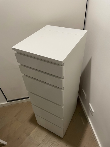 Second-hand Malm Chest of 6 Drawers with Mirror - Photo 2)