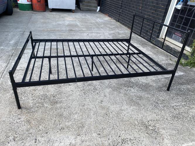 Second-hand Double Bed Frame - Photo 2)