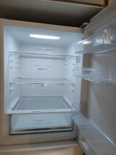 Second-hand Chiq 432L Bottom Mount Fridge - Photo 2)