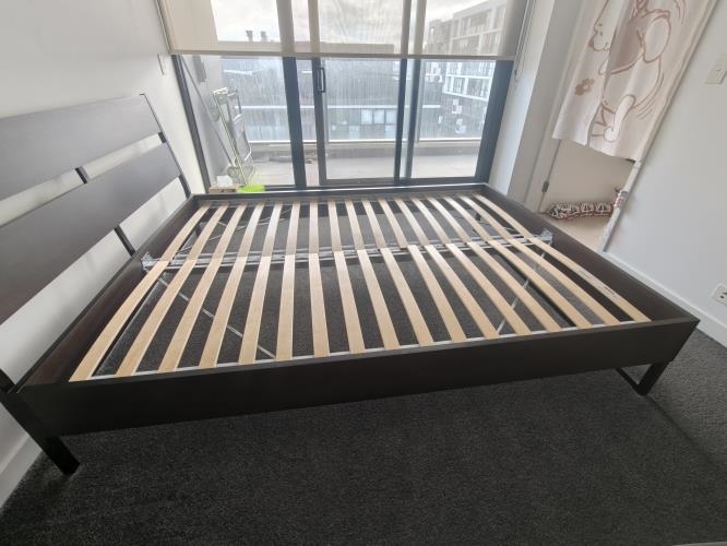 Second-hand IKEA Queen Size Bed Frame - Photo 2)