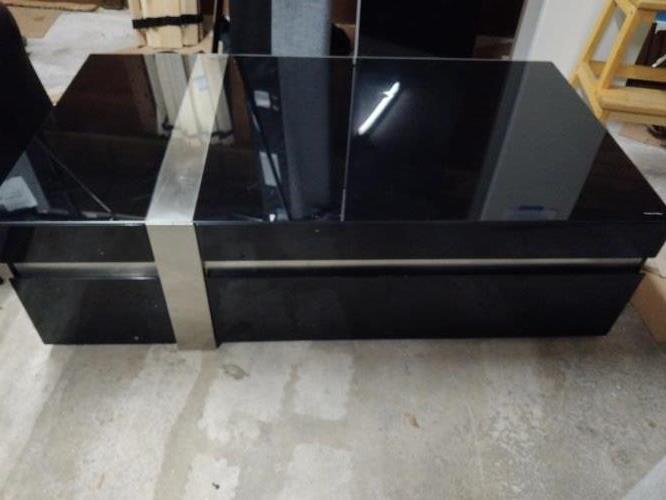 Second-hand Coffee Table - Photo 2)