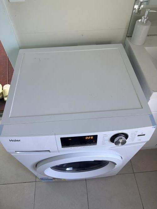 Second-hand Haier 7.5kg Front Load Washing Machine - Photo 2)