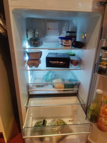 Second-hand Beko 245L Top Mount Fridge - Photo 2)