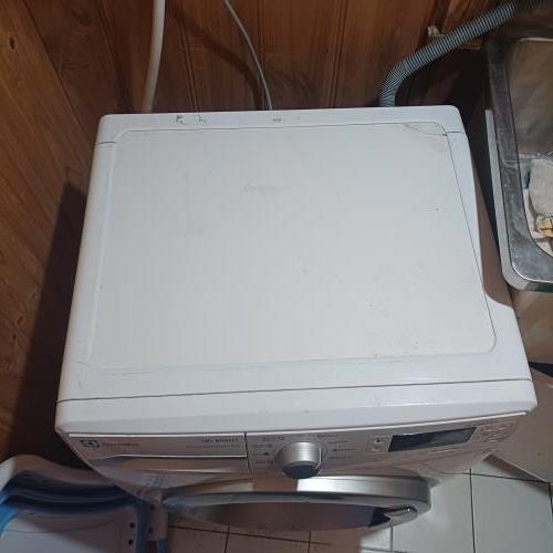 Second-hand Electrolux 7kg Front Load Washing Machine - Photo 2)