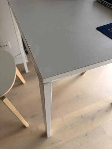 Second-hand IKEA Dining Table with 2 Chairs - Photo 2)